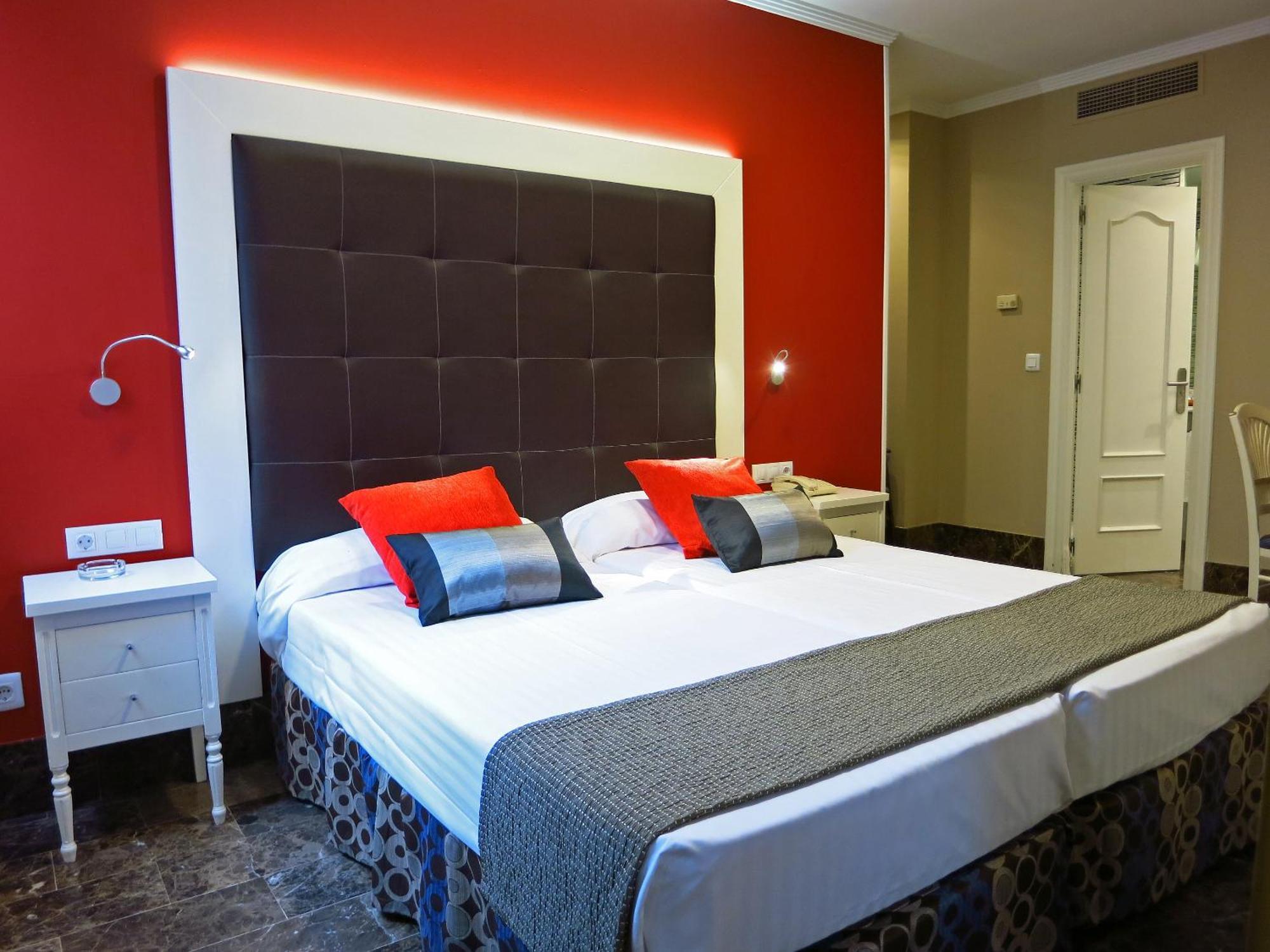 Hotel Boutique Catedral Валадоид Стая снимка