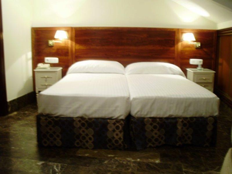Hotel Boutique Catedral Валадоид Екстериор снимка